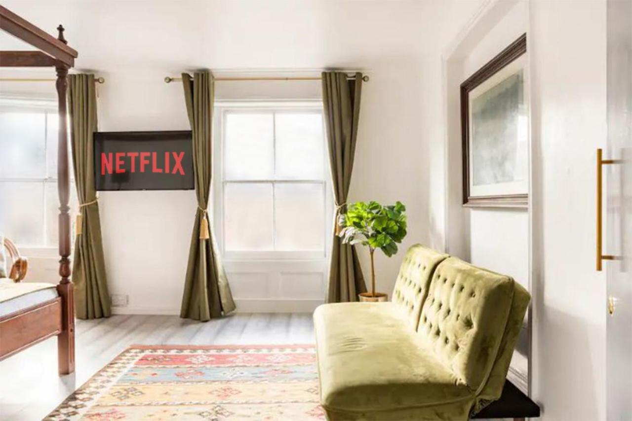 לונדון Victorian Style Apartment W/ Four-Poster Bed In Camden Town מראה חיצוני תמונה